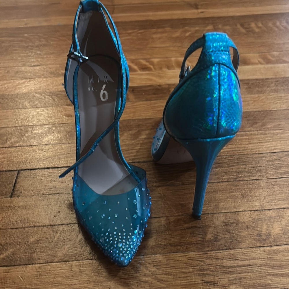 Elegant Blue Stiletto Heels